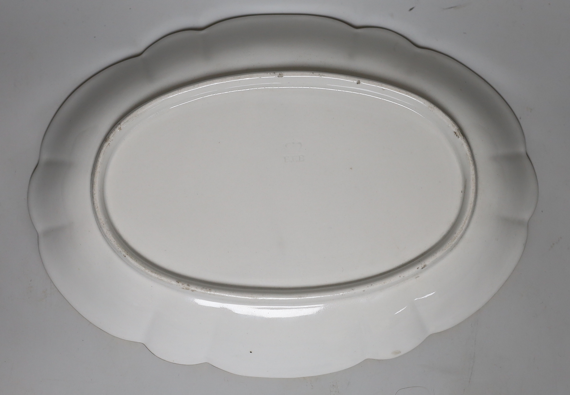 A Barr Flight & Barr dessert dish, 28.5cm